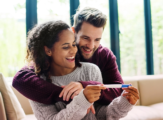 Couples are happy with pregnancy test