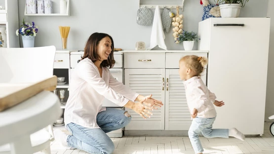 adorable-girl-running-her-mother